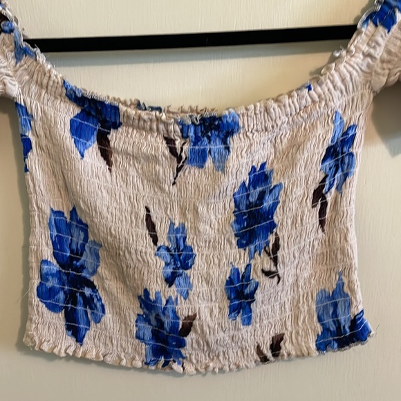 Crop Top - Picture 2 of 8